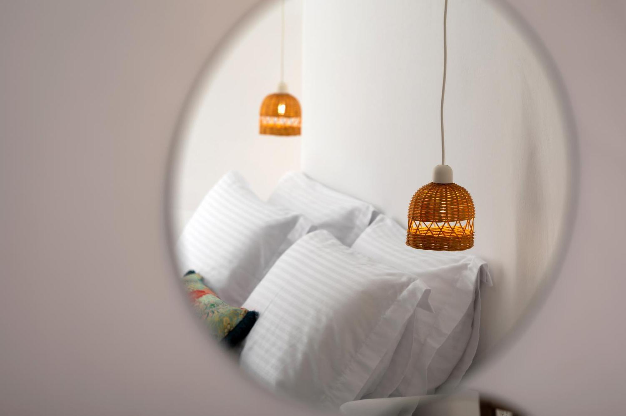 Deep Cave Suites Kontochori Fíra Kültér fotó