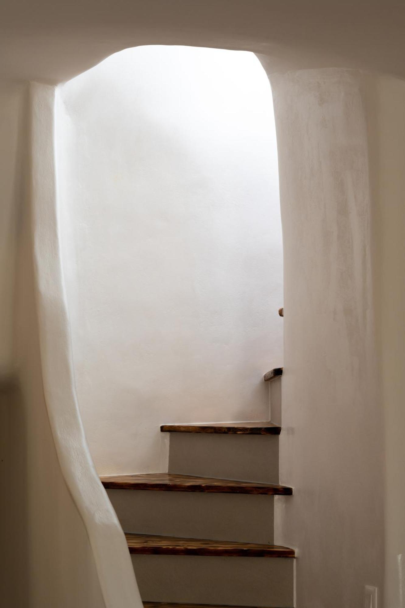 Deep Cave Suites Kontochori Fíra Kültér fotó